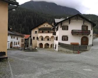 B&B Hotel & Appartements Chasa Valär - Scuol