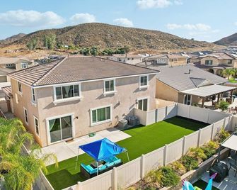 Entire Private House with 3000 sqft, Gated Yard, Garage, Nice View, 5 Bedrooms 3 Bathrooms, Available Now - Menifee