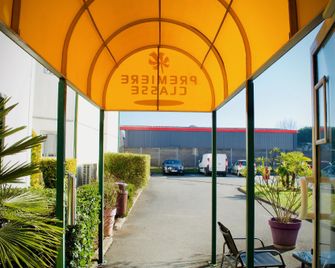 Premiere Classe Bordeaux Sud - Pessac Bersol - Pessac - Gebäude