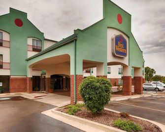 Super 8 by Wyndham Natchez - Natchez - Rakennus