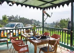 Wunderhaus Artist's Get Away & Homestay, Kodaikanal - Kodaikanal - Balcony