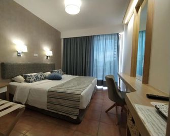 Apollon Hotel - Tolo