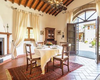 Holiday home in Cortona - Cortona - Dining room