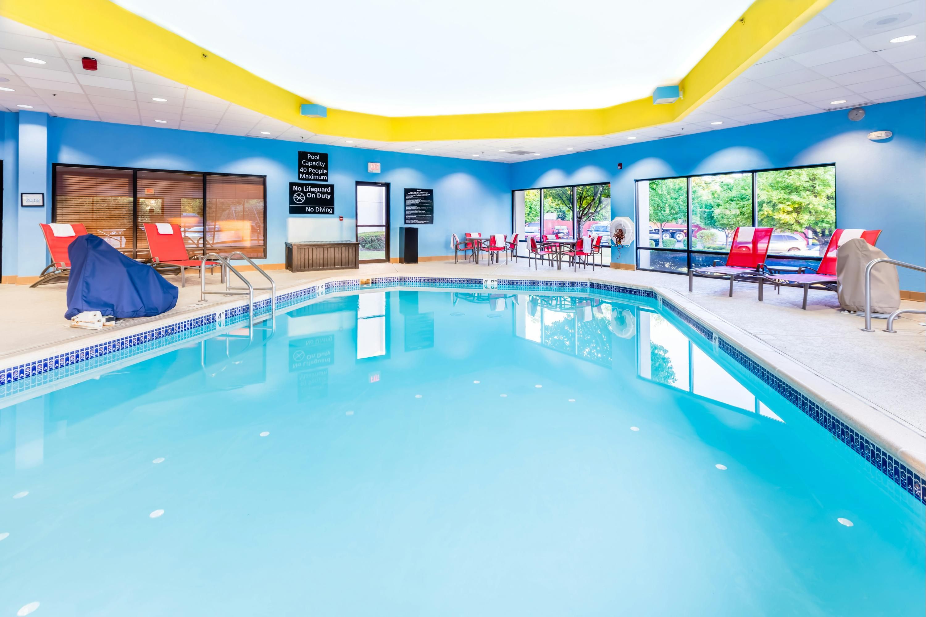Hampton Inn by Hilton St. Charles St. Peters - St. Charles - Bazén
