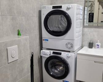 Cozy apartment on Halberstädter Str. - Magdebourg - Laverie