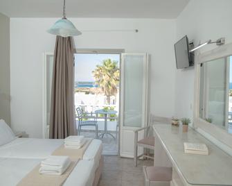Summer Shades Hotel - ex Arkoulis - Parikia - Sovrum