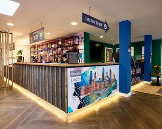 Holiday Inn - The Niu, Loom Manchester North By IHG - מנצ'סטר - בר