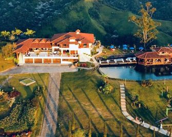 Hotel Reserva Monarca - Armenia