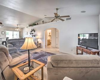 Charming Lake Havasu Home: 2 Mi to Body Beach! - Lake Havasu City