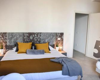 Garibaldi23 Rooms - La Spezia - Bedroom