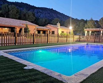 Casa Menchu Alojamiento Rural - Ibi - Piscina