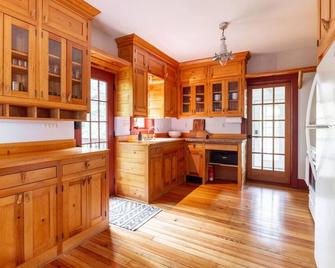 Hot Tub, Cvnp, Private Waterfall Trail, Firepit - Peninsula - Cocina