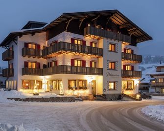 Hotel Dolomiten - Welsberg-Taisten - Building