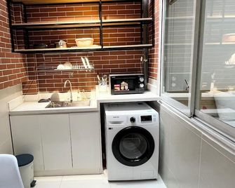 Home Away Serviced Apartment - Ky Con - Ho Chi Minh City - Kitchen