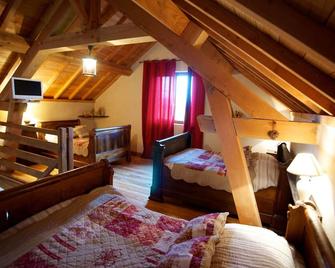 Gite Pouligny-Notre-Dame, 1 bedroom, 6 persons - Pouligny-Notre-Dame - Chambre