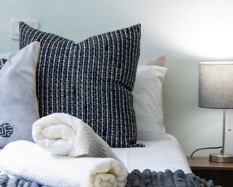 Funky Pet Friendly, 2-Bedroom Escape, Bo-Kaap - Ciudad del Cabo - Servicio de la habitación