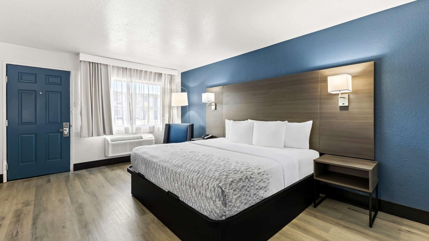 SureStay by Best Western Phoenix Airport