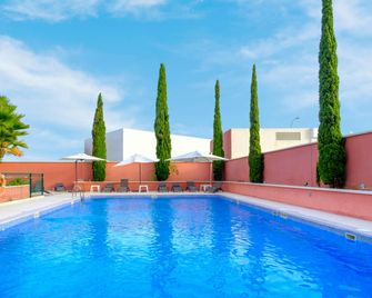 Hilton Garden Inn Malaga - Malaga - Pool