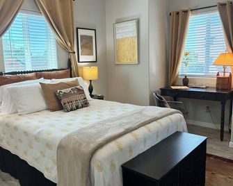 House Estrella - Luxury 3-Bedroom Desert Oasis In Prescott Valley - Prescott Valley - Habitación