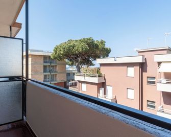 Hotiday Lavagna Lungomare - Lavagna - Balkon