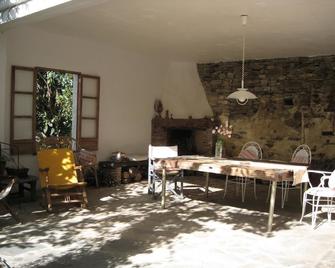 Alojamiento Rural Viña y Rosales - Mairena - Dining room