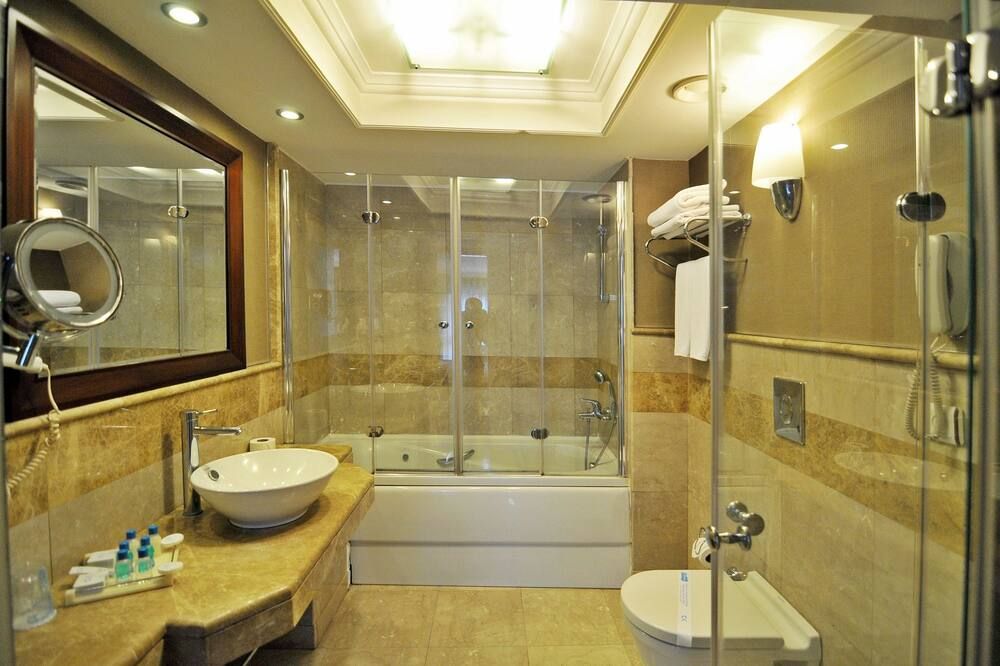 CK Farabi Hotel thumbnail 3