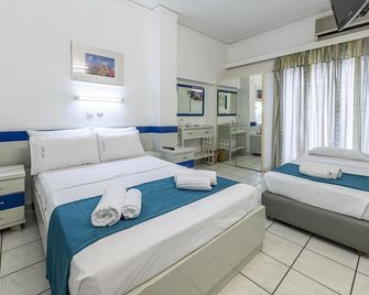 Roy Hotel - Athen - Schlafzimmer