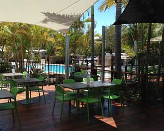 Nrma Blue Dolphin Yamba Holiday Resort - Yamba