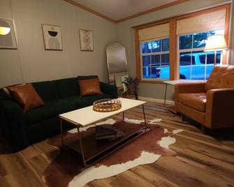 Hidden gem of the fingerlakes - Branchport - Sala de estar