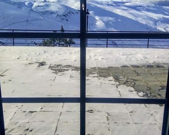 Hotel Montesol Arttyco - Pradollano - Balkón