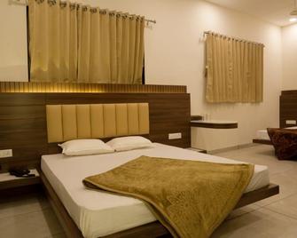 Hotel Govindam - Ujjain - Slaapkamer