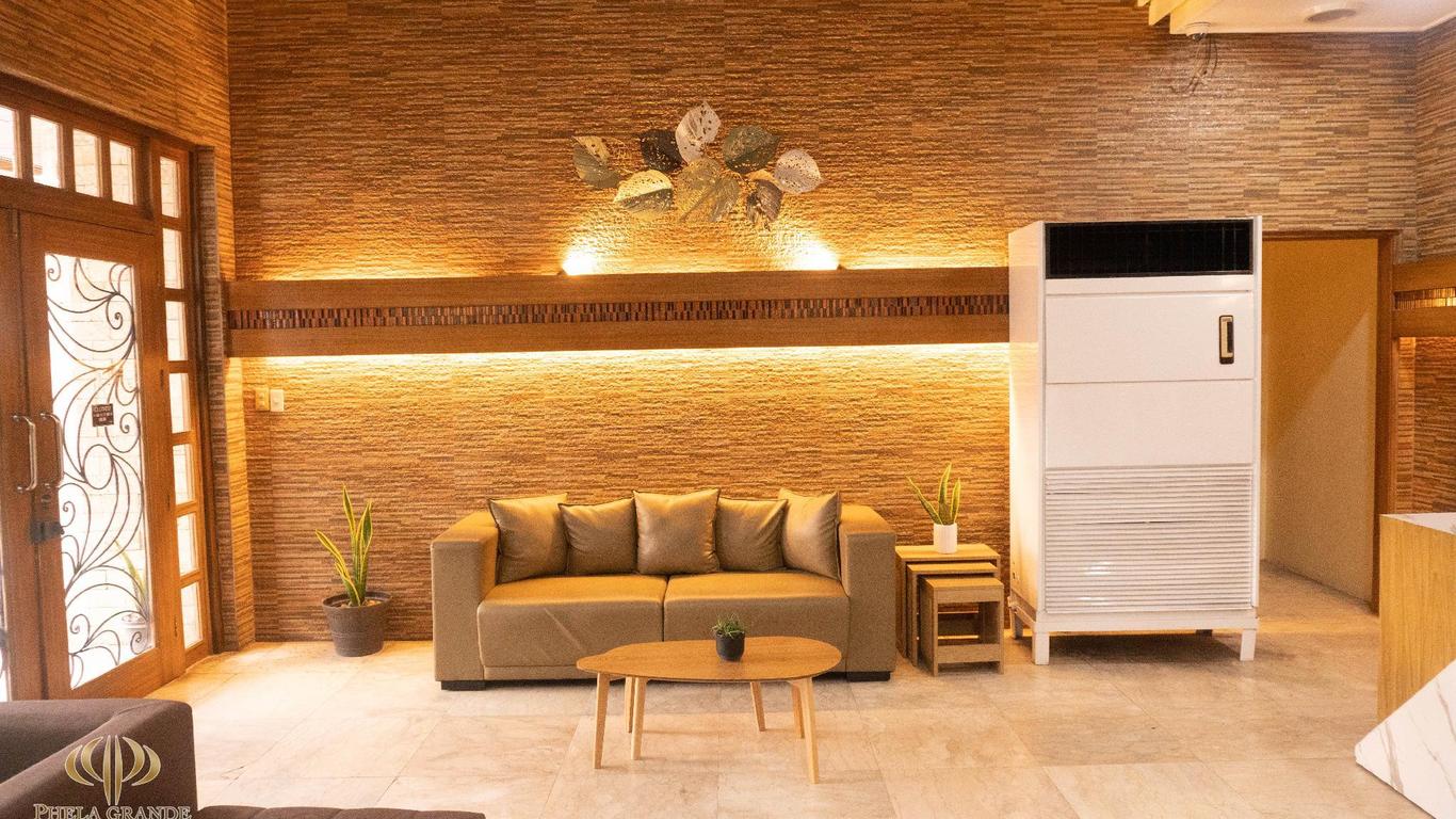 Phela Grande Hotel