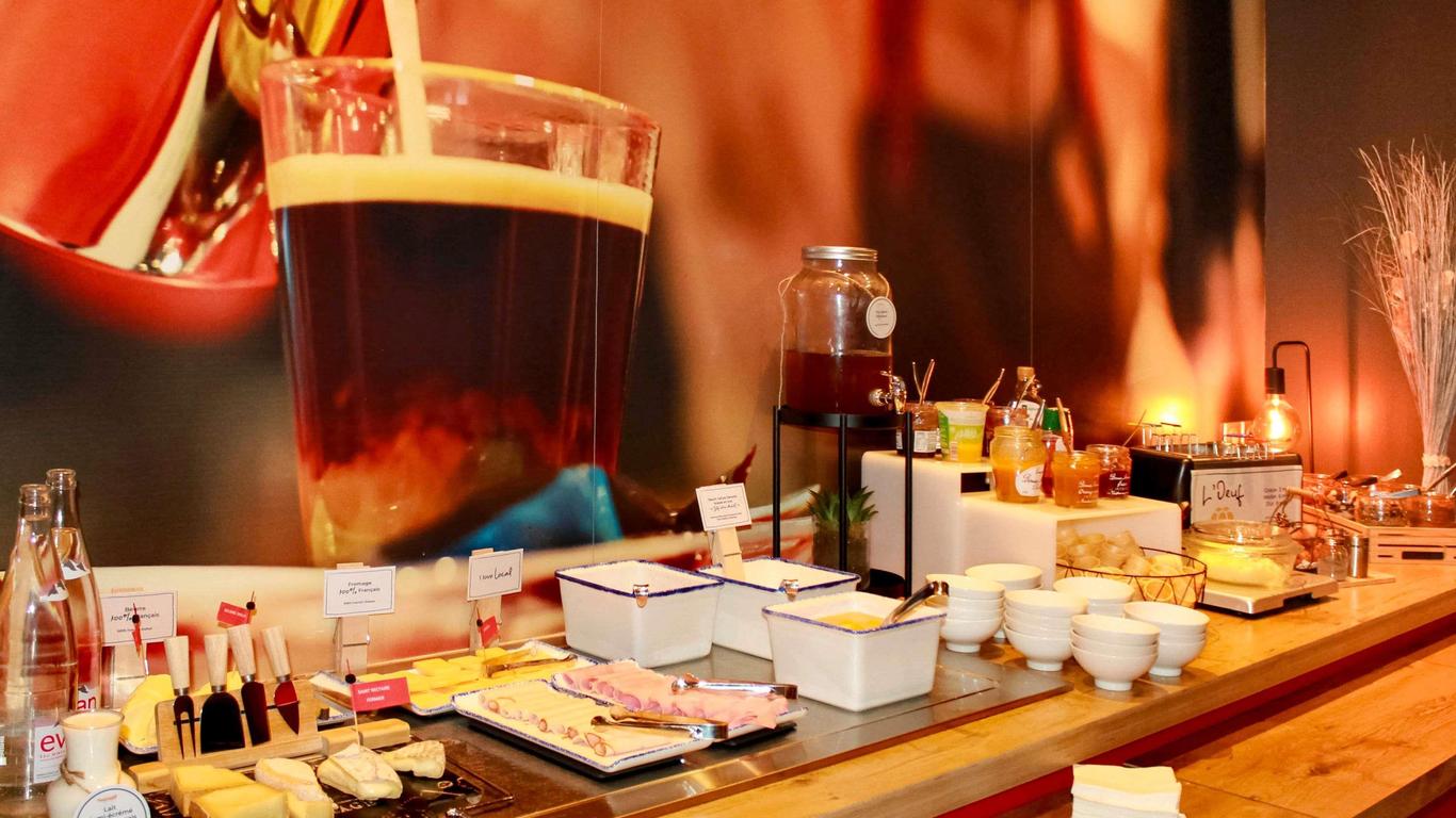 إيبيس ليون سنتر