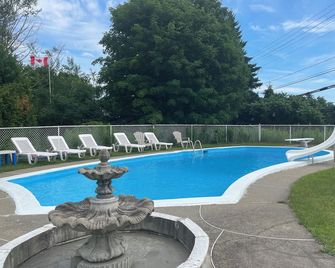 Motel Le Voyageur - Saint-Jérôme - Pool