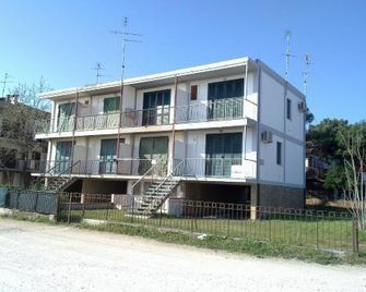 Appartamento Bilocale Vista Mare - Lido di Spina - Building