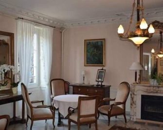 Hôtel d'Orfeuil - Bourbonne-les-bains - Бар