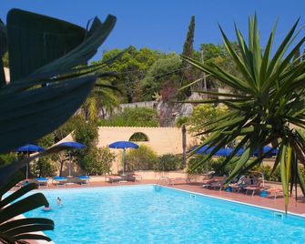 Hotel Grotticelle - Ricadi - Piscina