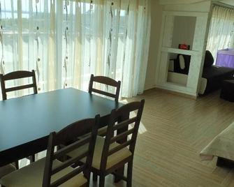 Santa Maria - Burgas - Comedor