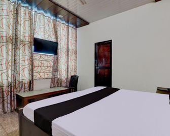 Hotel O Star Guest House - Bhiwāni - Bedroom