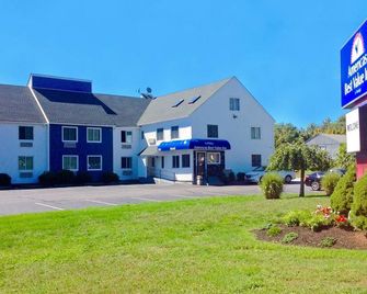 Americas Best Value Inn New London Mystic - New London - Gebäude