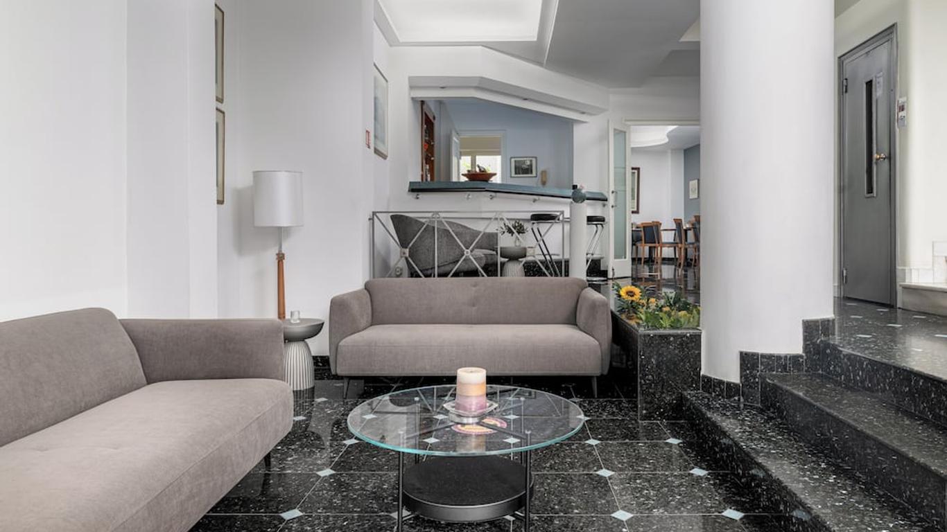 Athos Hotel