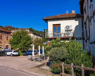 Apartamentos El Puente - Covarrubias - Außenansicht