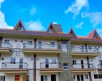 Elliannah Pines Hotel - Baguio - Building