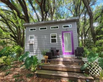 Kokomo Farms - Live Oak - Building