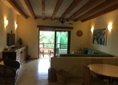 Escondite 201 Is An Exclusive Place To Relax And Enjoy Life - Barra del Potosí - Living room