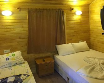 Olympos Natural Pansiyon - Cirali - Bedroom