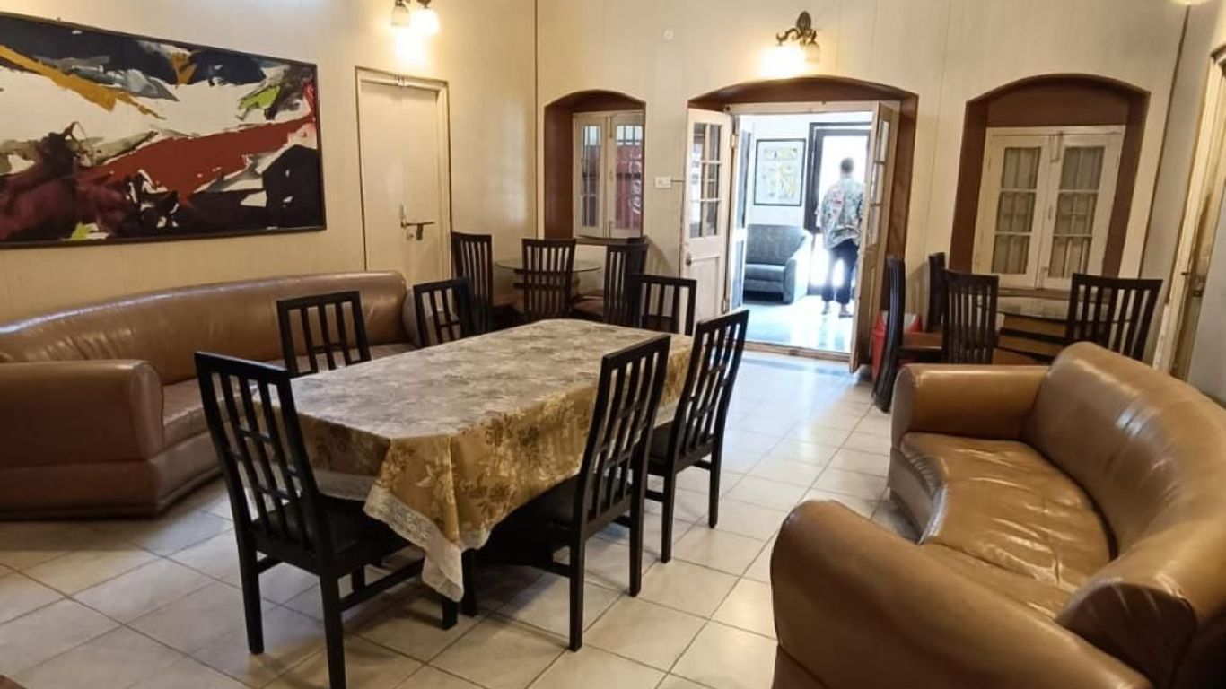 Goroomgo Tourist Guest House Amritsar