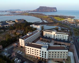 Playce Camp Jeju - Seogwipo - Κτίριο