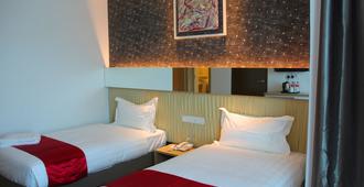906 Premier Hotel - Malacca - Bedroom