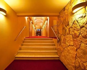 Hotel Bobrowa Dolina - Białystok - Hallway